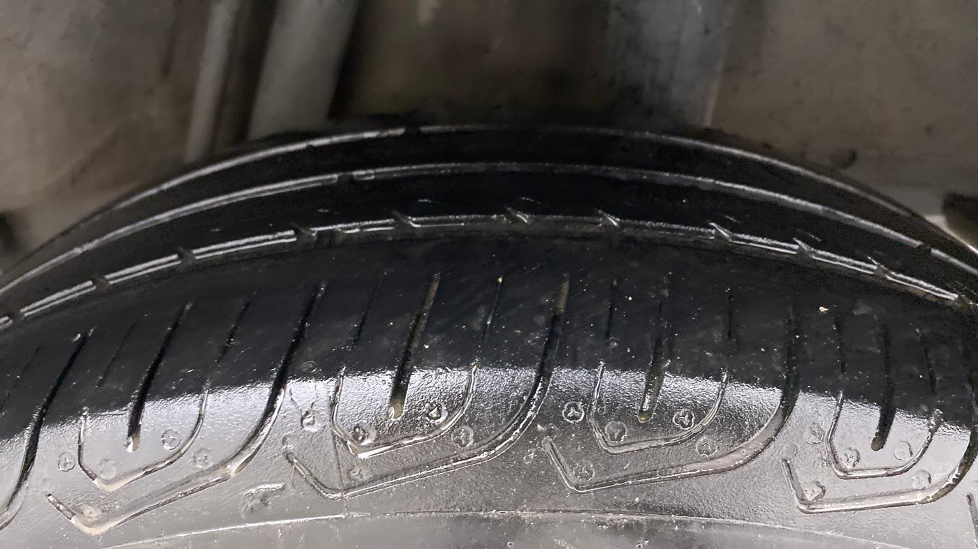 2018 Honda Jazz 1.5L I-DTEC V, Diesel, Manual, 1,02,256 km, Left Rear Tyre Tread