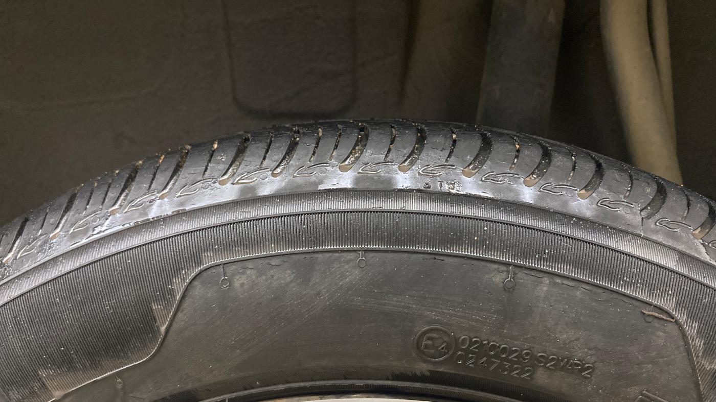 2021 Maruti S PRESSO VXI, Petrol, Manual, 43,702 km, Left Rear Tyre Tread