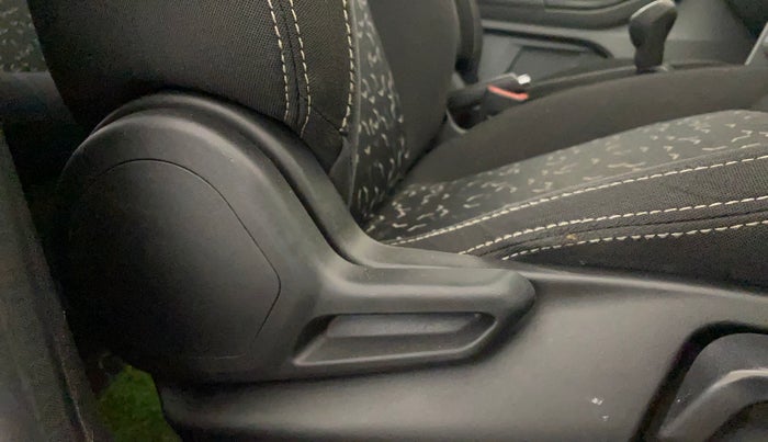 2022 Tata Tiago XT CNG, CNG, Manual, 37,533 km, Driver Side Adjustment Panel