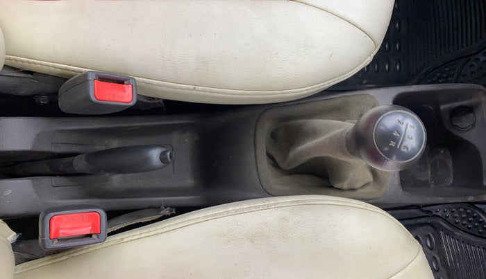 2013 Hyundai Eon MAGNA +, Petrol, Manual, 27,526 km, Gear Lever