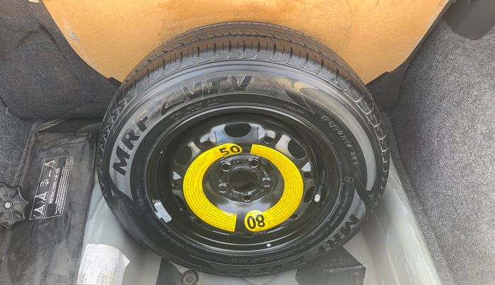 2015 Volkswagen Polo HIGHLINE1.2L, Petrol, Manual, 94,479 km, Spare Tyre