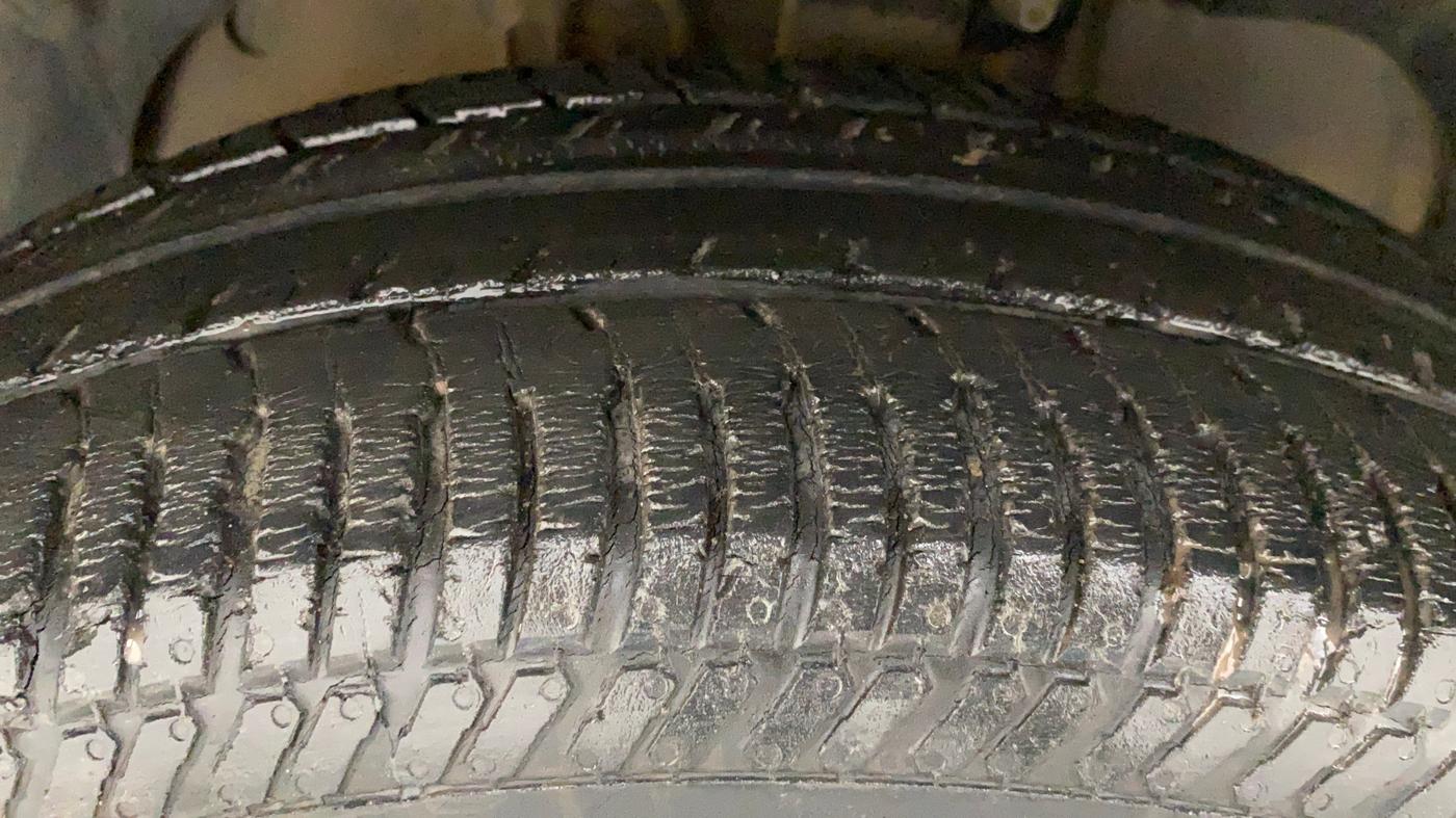 2016 Ford Ecosport TREND 1.5L PETROL, Petrol, Manual, 59,655 km, Left Front Tyre Tread