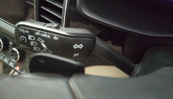 2019 Skoda Kodiaq L&K 2.0 TDI 4X4 AT, Diesel, Automatic, 1,42,183 km, Adaptive Cruise Control