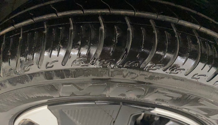 2025 Tata Tiago XZ iCNG, CNG, Manual, 7,727 km, Right Front Tyre Tread