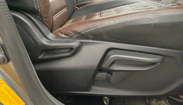 2025 Tata Tiago XZ iCNG, CNG, Manual, 7,727 km, Driver Side Adjustment Panel