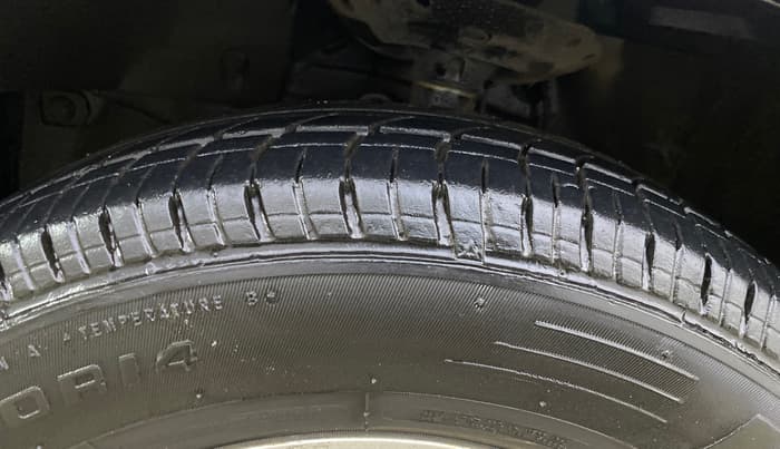 2013 Honda Brio VX AT, Petrol, Automatic, 45,841 km, Left Front Tyre Tread