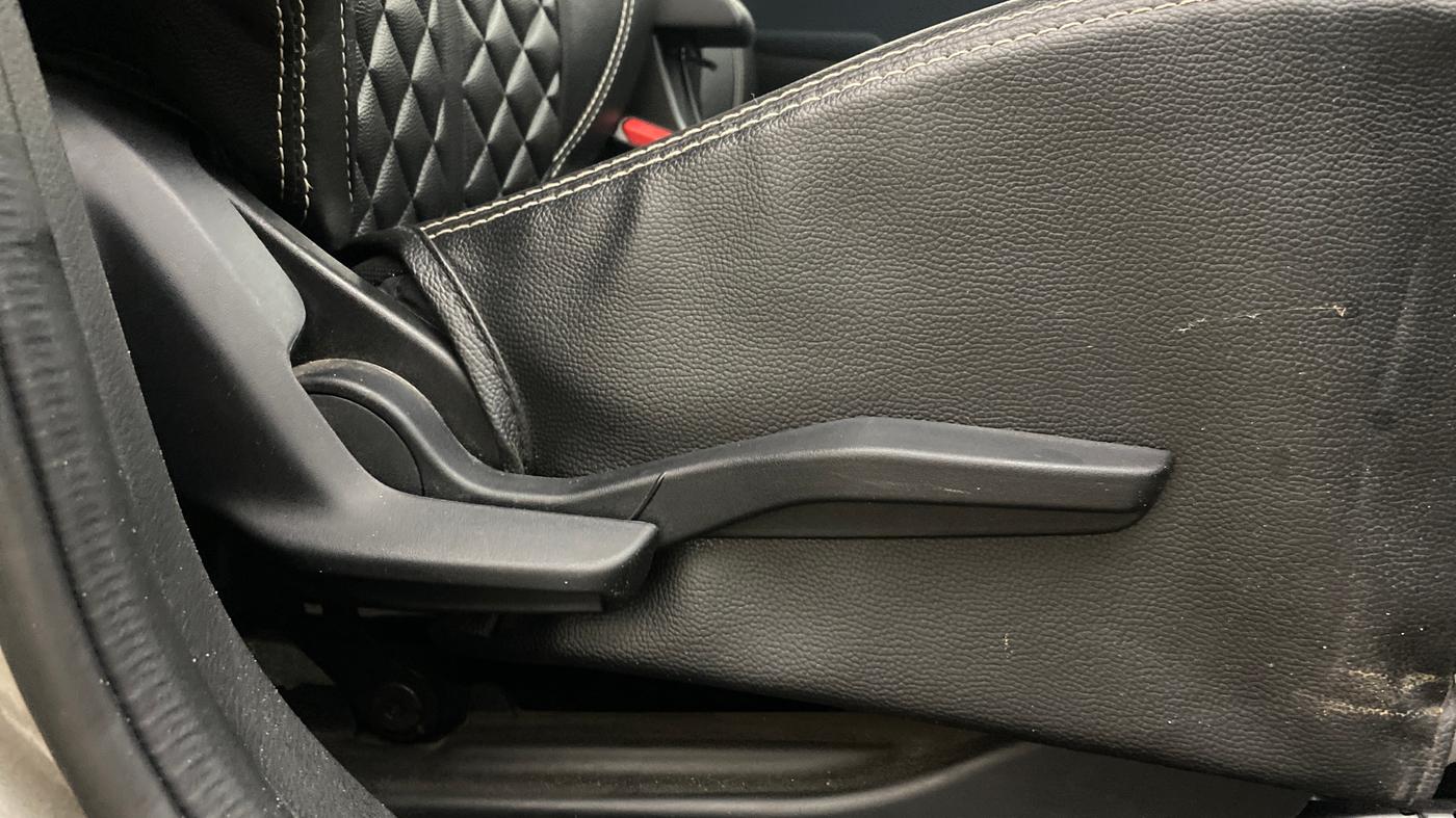 2021 Maruti Baleno ZETA PETROL 1.2, Petrol, Manual, 61,273 km, Driver Side Adjustment Panel