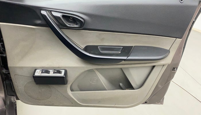 2018 Tata Tiago XE PETROL, Petrol, Manual, 47,846 km, Driver Side Door Panels Control
