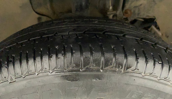 2018 Tata Tiago XE PETROL, Petrol, Manual, 47,846 km, Right Front Tyre Tread