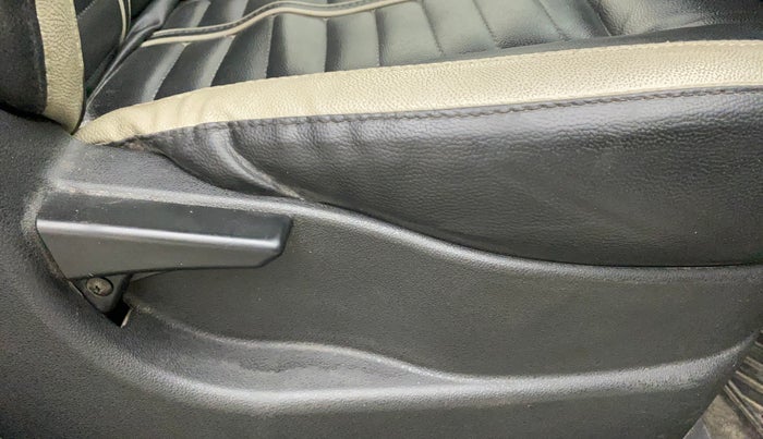 2018 Tata Tiago XE PETROL, Petrol, Manual, 47,846 km, Driver Side Adjustment Panel