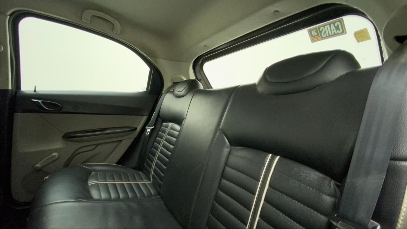 2018 Tata Tiago XE PETROL, Petrol, Manual, 47,846 km, Right Side Rear Door Cabin