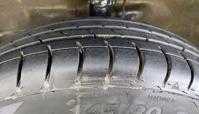 2010 Maruti Wagon R 1.0 LXI, Petrol, Manual, 32,075 km, Left Front Tyre Tread