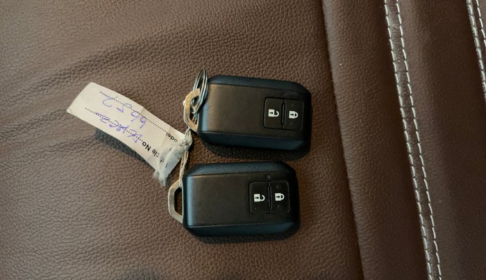 2022 Maruti BREZZA ZXI AT SMART HYBRID, Petrol, Automatic, 48,740 km, Key Close Up