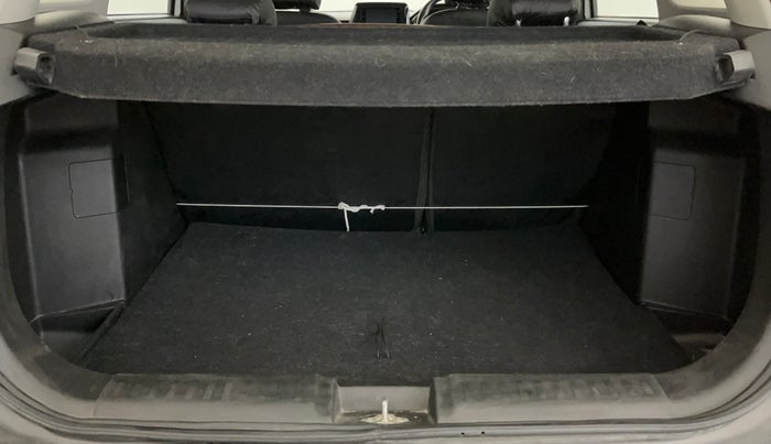 2022 Maruti BREZZA ZXI AT SMART HYBRID, Petrol, Automatic, 48,740 km, Boot Inside