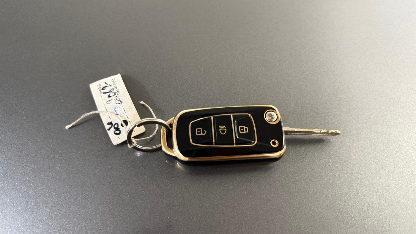 2019 Tata Tiago XZA PETROL, Petrol, Automatic, 1,01,628 km, Key Close Up