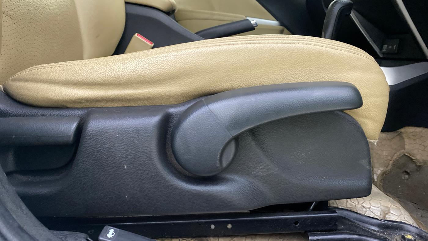 2015 Honda City 1.5L I-VTEC VX CVT, Petrol, Automatic, 69,664 km, Driver Side Adjustment Panel