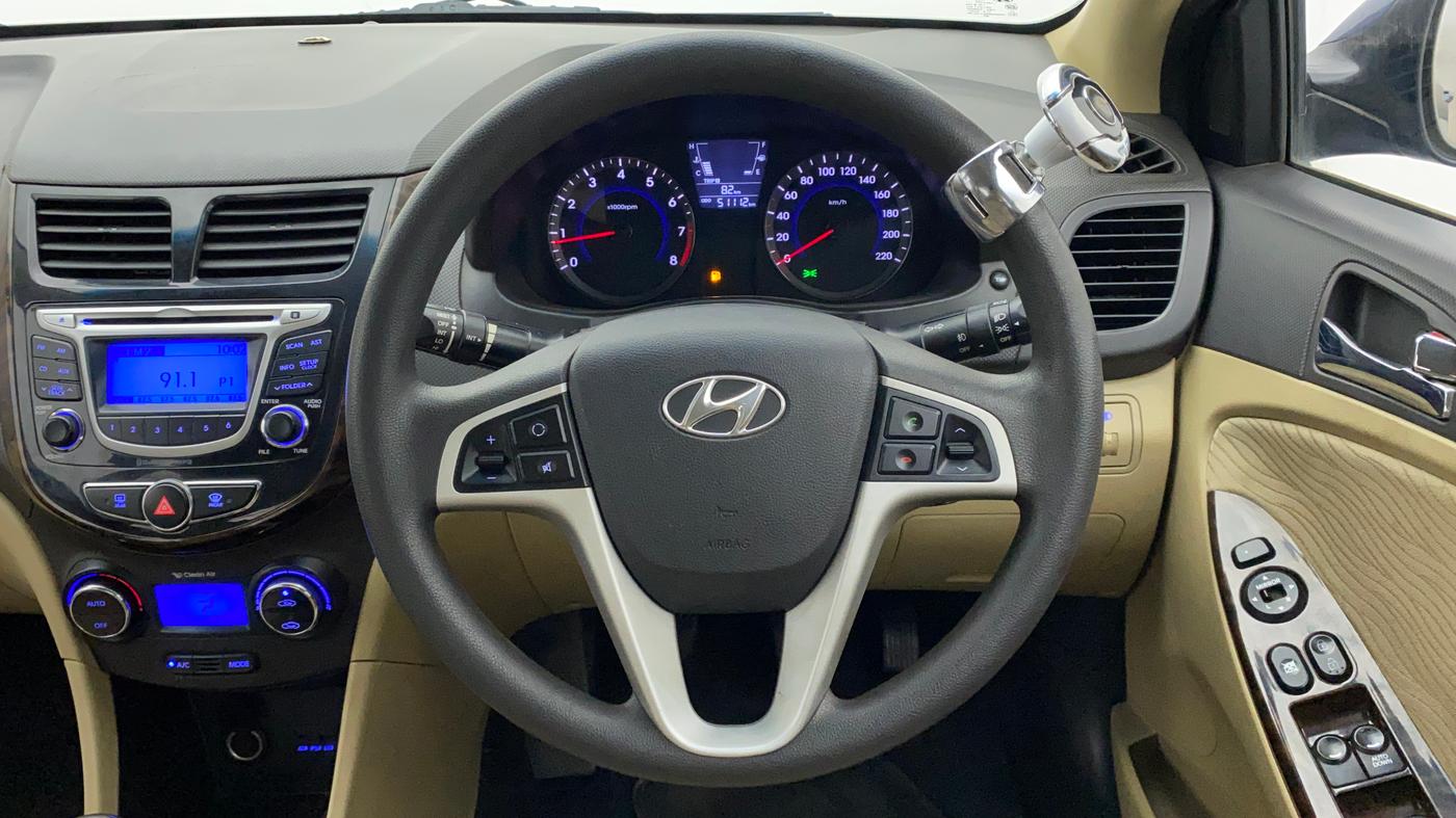2014 Hyundai Verna FLUIDIC 1.6 VTVT SX, Petrol, Manual, 51,111 km, Steering Wheel Close Up