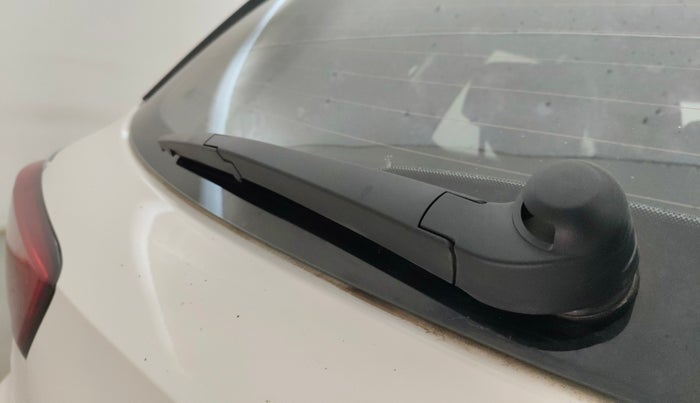 2022 MG ASTOR  SHARP 1.5 MT IVORY , Petrol, Manual, 63,172 km, Rear Wiper