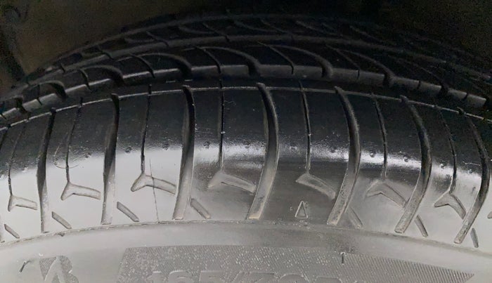 2016 Maruti Celerio VXI AMT, Petrol, Automatic, 53,234 km, Left Front Tyre Tread