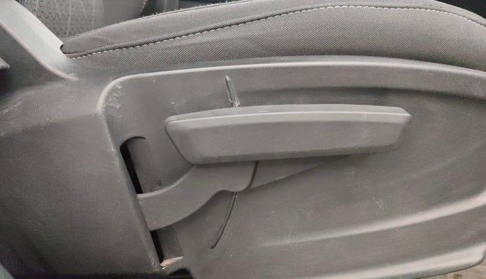 2022 Tata PUNCH ACCOMPLISHED AMT, Petrol, Automatic, 17,244 km, Driver Side Adjustment Panel