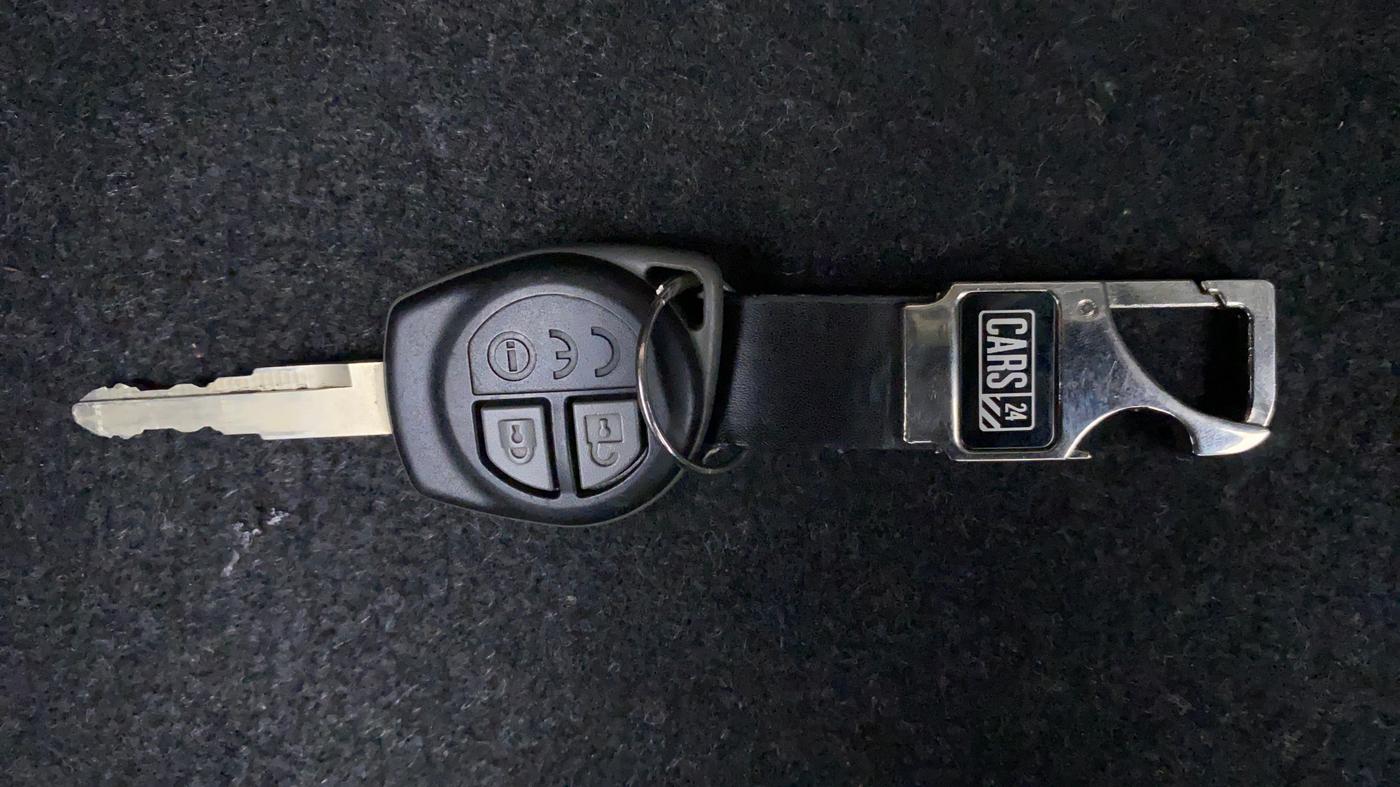 2018 Maruti Dzire VXI, Petrol, Manual, 12,784 km, Key Close Up