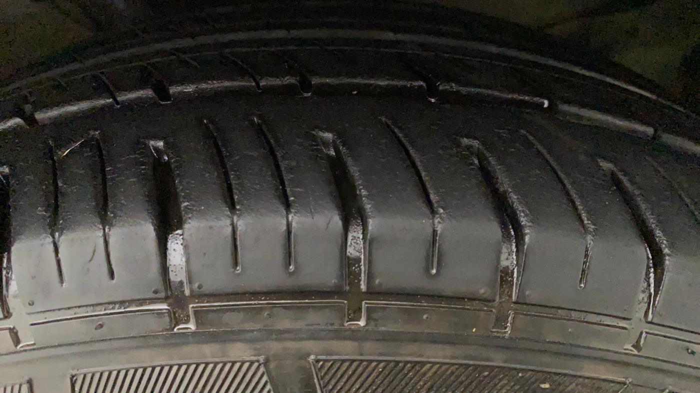 2012 Toyota Corolla Altis VL AT PETROL, Petrol, Automatic, 60,438 km, Left Front Tyre Tread