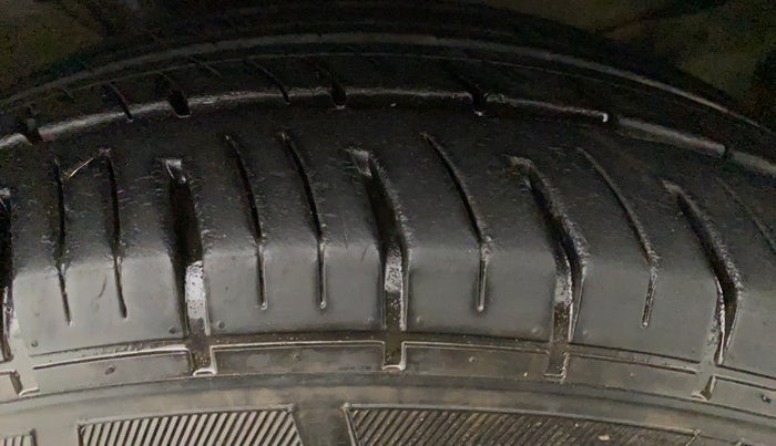 2012 Toyota Corolla Altis VL AT PETROL, Petrol, Automatic, 60,438 km, Left Front Tyre Tread
