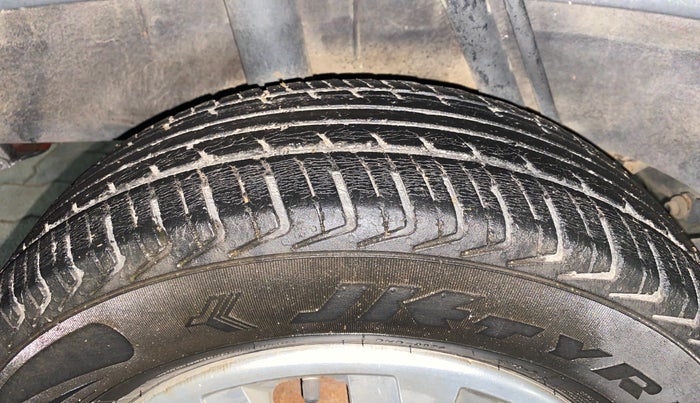2016 Renault Kwid RXL, Petrol, Manual, 76,125 km, Right Rear Tyre Tread