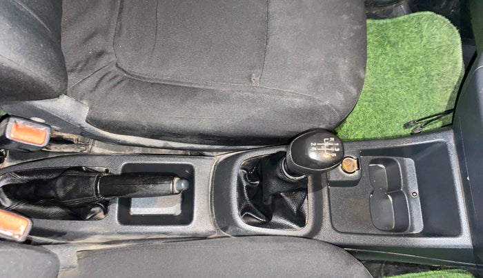 2016 Renault Kwid RXL, Petrol, Manual, 76,125 km, Gear Lever