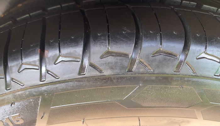 2018 Ford FREESTYLE TITANIUM 1.2 PETROL, Petrol, Manual, 59,316 km, Left Rear Tyre Tread