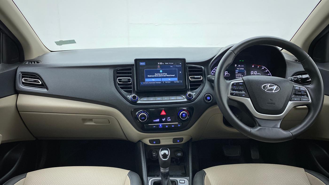 2022 Hyundai Verna SX (O) 1.5 VTVT IVT, Petrol, Automatic, 10,320 km, Dashboard