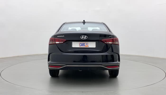 2022 Hyundai Verna SX (O) 1.5 VTVT IVT, Petrol, Automatic, 10,320 km, Back/Rear
