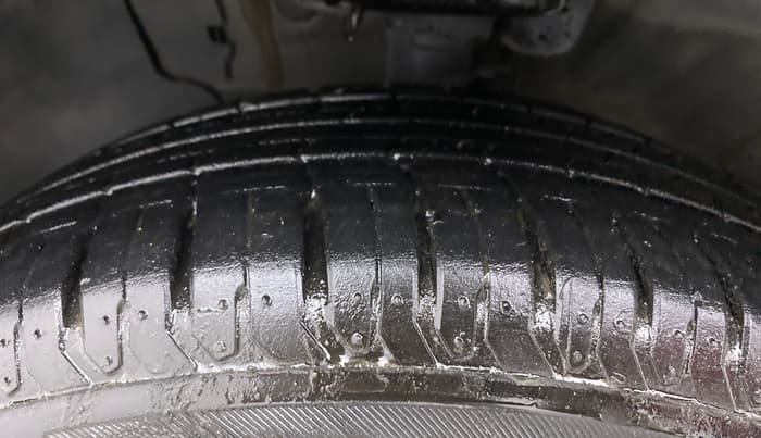 2022 Hyundai Verna SX (O) 1.5 VTVT IVT, Petrol, Automatic, 10,320 km, Left Front Tyre Tread