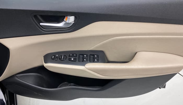 2022 Hyundai Verna SX (O) 1.5 VTVT IVT, Petrol, Automatic, 10,320 km, Driver Side Door Panels Control