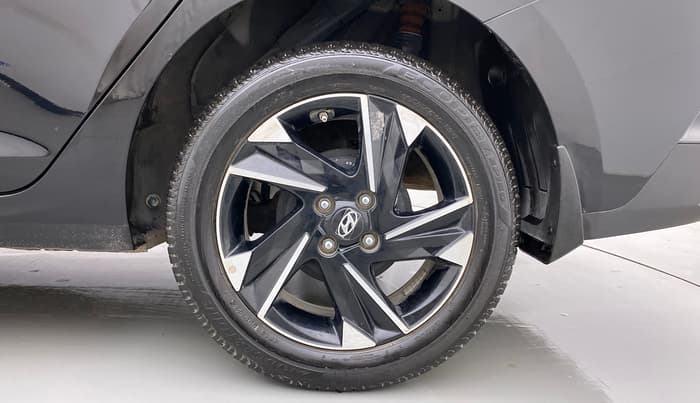 2022 Hyundai Verna SX (O) 1.5 VTVT IVT, Petrol, Automatic, 10,320 km, Left Rear Wheel