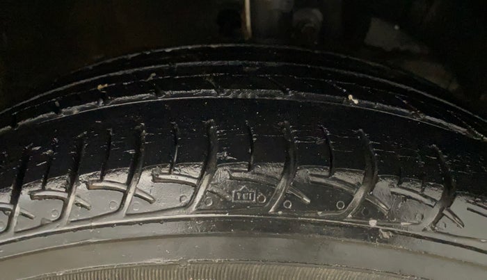 2018 Maruti Baleno DELTA PETROL 1.2, Petrol, Manual, 58,870 km, Right Front Tyre Tread