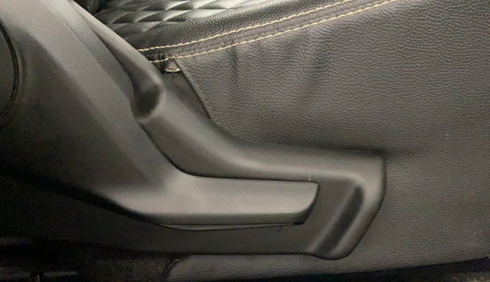 2018 Maruti Baleno DELTA PETROL 1.2, Petrol, Manual, 58,870 km, Driver Side Adjustment Panel