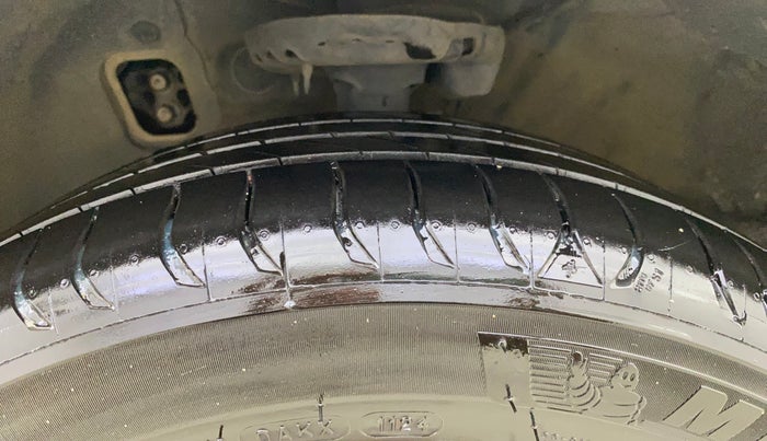 2017 Hyundai Verna 1.6 VTVT SX (O) AT, Petrol, Automatic, 71,150 km, Left Front Tyre Tread