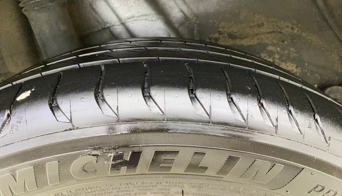 2017 Hyundai Verna 1.6 VTVT SX (O) AT, Petrol, Automatic, 71,150 km, Right Rear Tyre Tread