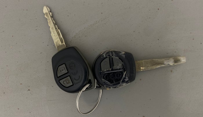 2018 Maruti Dzire VXI, Petrol, Manual, 71,226 km, Key Close Up