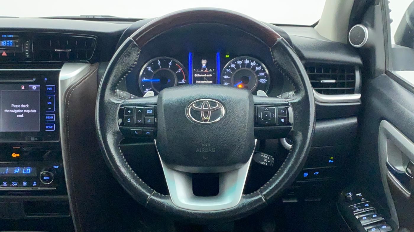 2018 Toyota Fortuner 2.8 4x2 AT, Diesel, Automatic, 86,567 km, Steering Wheel Close Up