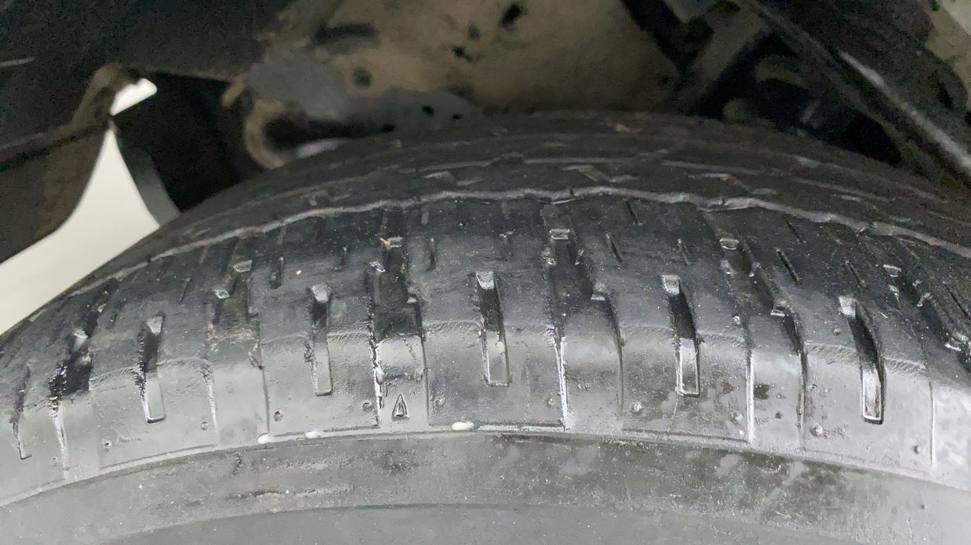 2018 Toyota Fortuner 2.8 4x2 AT, Diesel, Automatic, 86,567 km, Left Front Tyre Tread