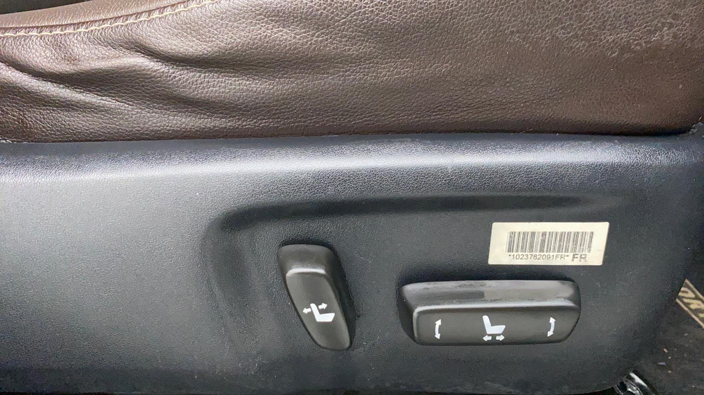 2018 Toyota Fortuner 2.8 4x2 AT, Diesel, Automatic, 86,567 km, Driver Side Adjustment Panel