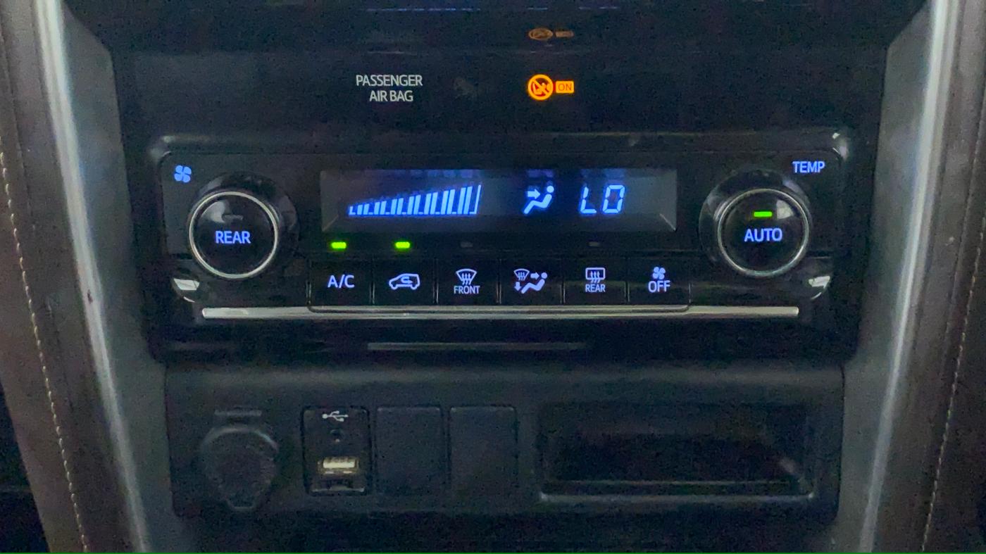 2018 Toyota Fortuner 2.8 4x2 AT, Diesel, Automatic, 86,567 km, Automatic Climate Control
