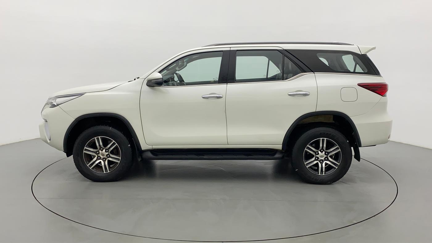 2018 Toyota Fortuner 2.8 4x2 AT, Diesel, Automatic, 86,567 km, Left Side