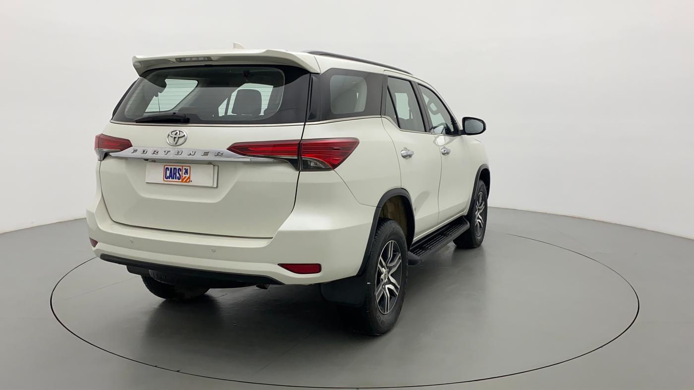 2018 Toyota Fortuner 2.8 4x2 AT, Diesel, Automatic, 86,567 km, Right Back Diagonal
