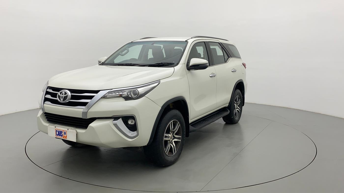 2018 Toyota Fortuner 2.8 4x2 AT, Diesel, Automatic, 86,567 km, Left Front Diagonal
