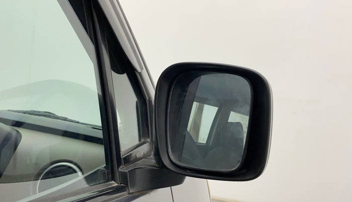 2015 Maruti Wagon R 1.0 VXI, Petrol, Manual, 67,322 km, Right rear-view mirror - Mirror motor not working