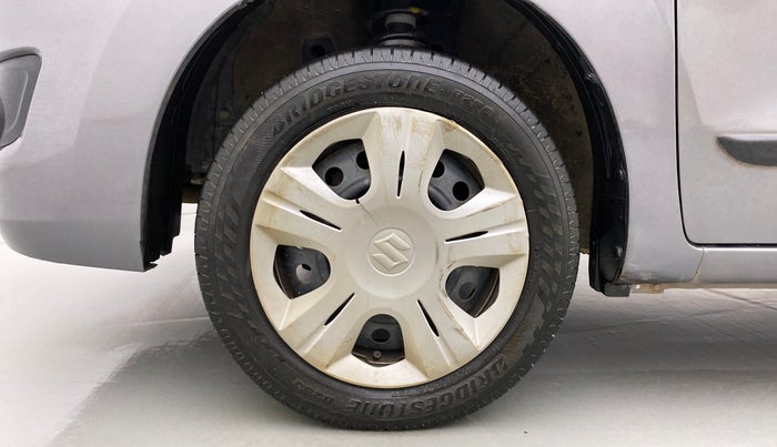 2015 Maruti Wagon R 1.0 VXI, Petrol, Manual, 67,322 km, Left Front Wheel