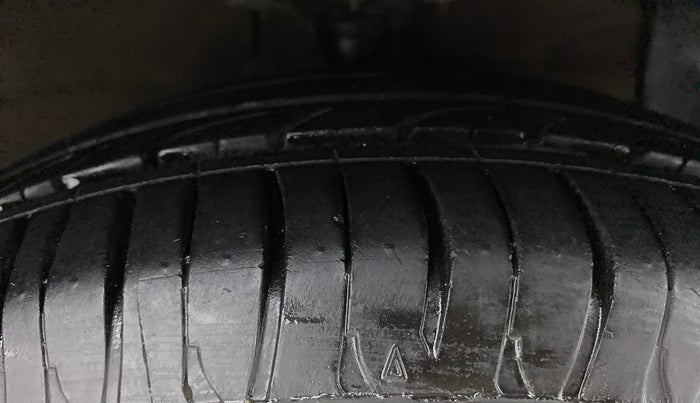 2016 Hyundai Grand i10 ASTA AT 1.2 KAPPA VTVT, Petrol, Automatic, 58,337 km, Right Front Tyre Tread